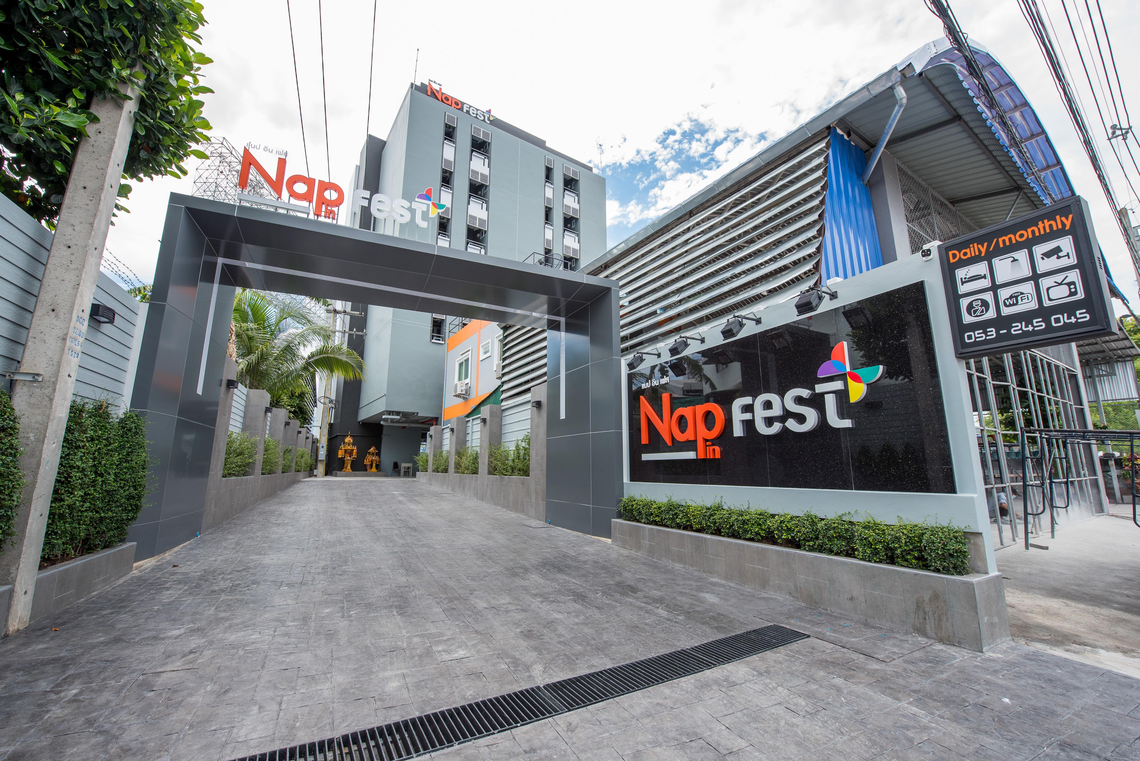 Nap In Fest Hotel Chiang Mai Exterior foto